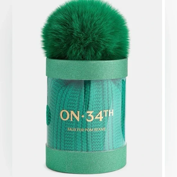 ON 34TH Green Faux Fur Pom Beanie - Picture 1 of 2